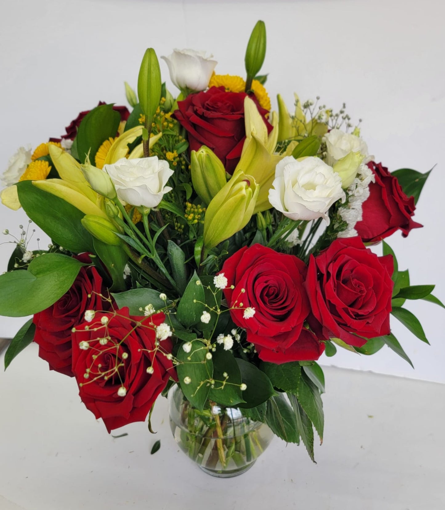 Holiday gift vase